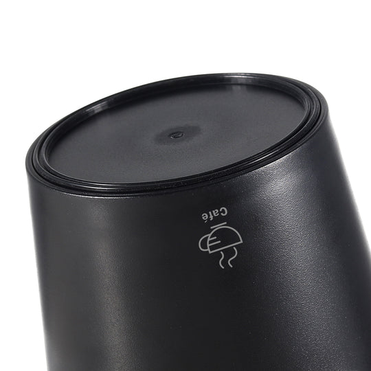The VEVOK CHEF Coffee Knock Box features a bottom silicone protective ring to prevent damage and reduce noise when the box is in use. The ring also provides stability and helps keep the box in place.